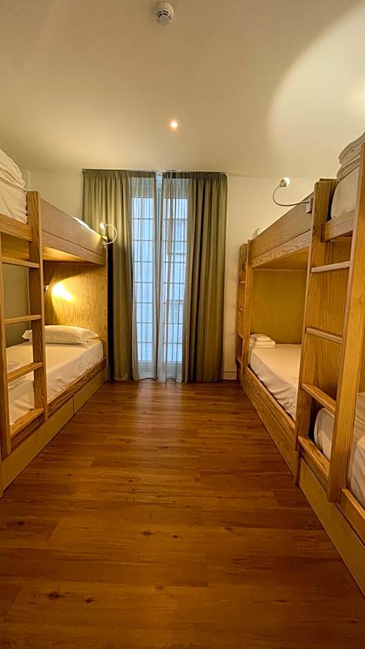 Matriz 55, Hostel & Suites