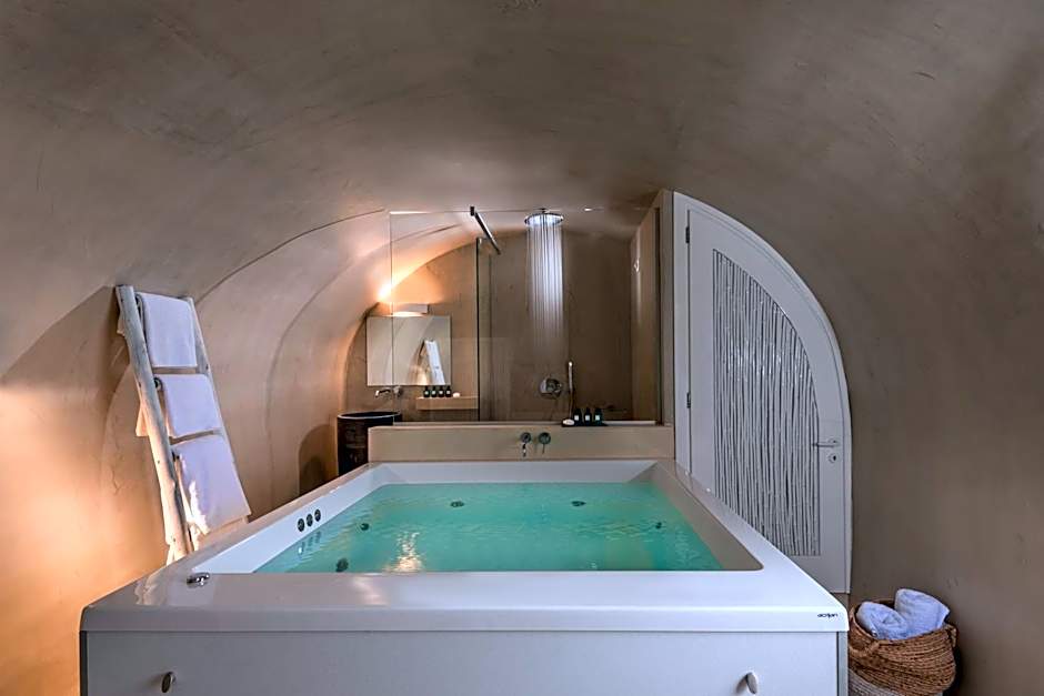 Mythical Blue Luxury Suites