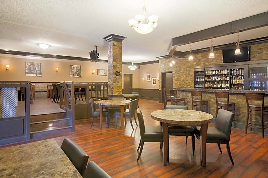 Days Inn by Wyndham Calgary South