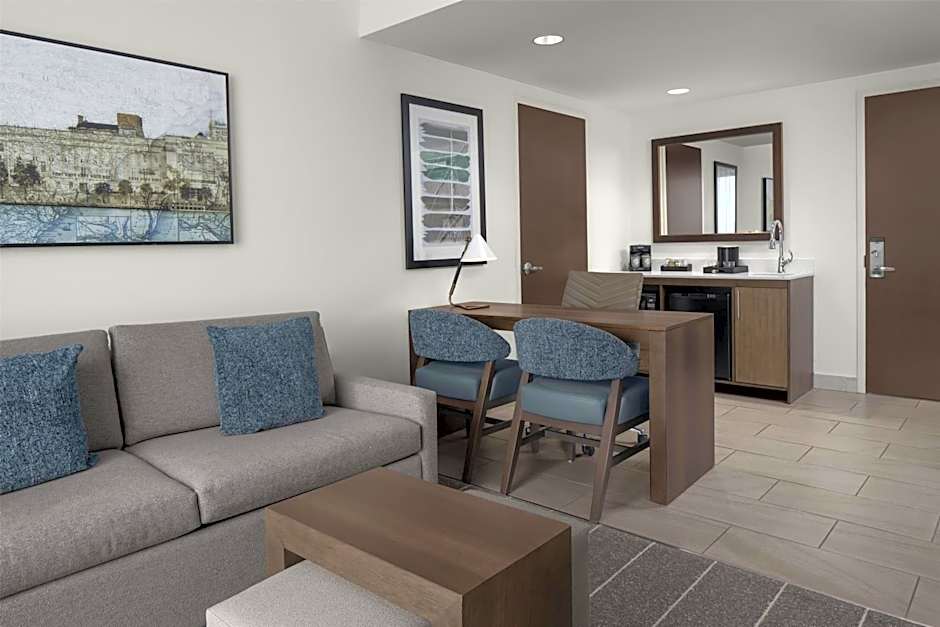 Embassy Suites By Hilton Wilmington Riverfront