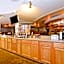 Howard Johnson by Wyndham Benton Harbor