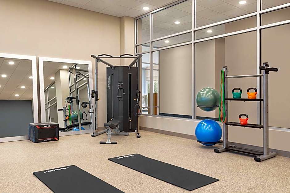 Homewood Suites by Hilton Indianapolis Downtown IUPUI