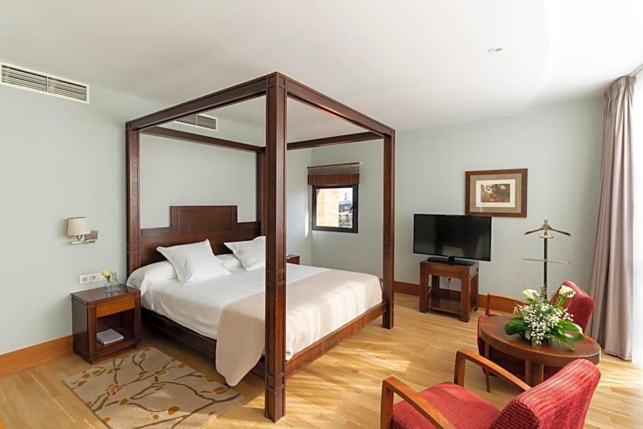 Photo 1 of 5 of Junior Suite