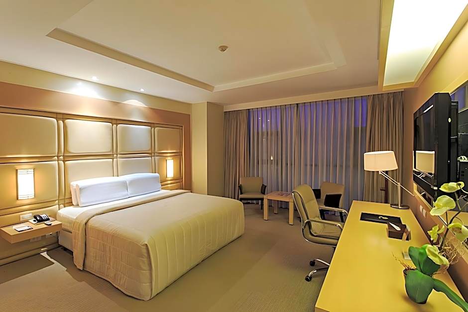 Cebu Parklane International Hotel