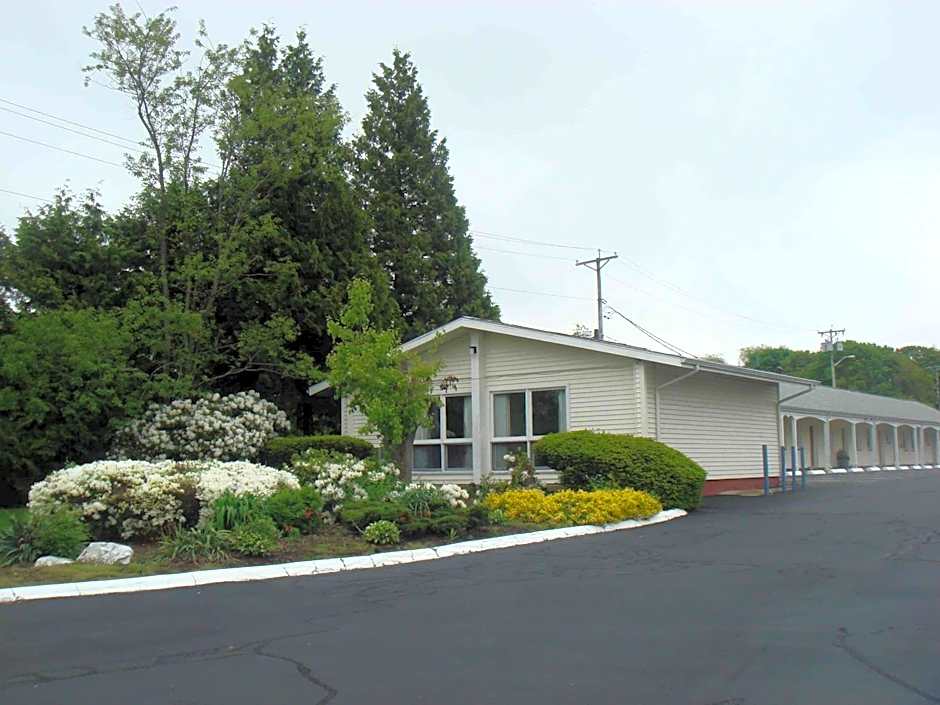 Harbor Base Inn