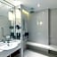 DoubleTree by Hilton Ningbo Beilun China