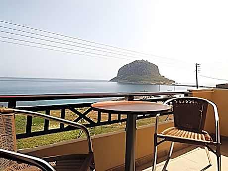 Mpalkoni sti Monemvasia Hotel