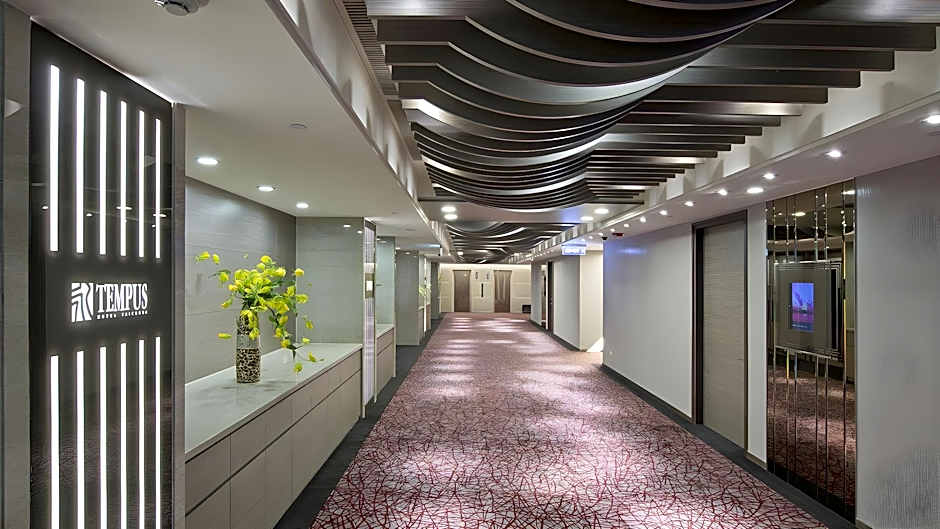 CHECK inn Select Taichung Dadun