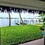 Searenity, Waterside studio in the heart of Treasure Island, walk to beach