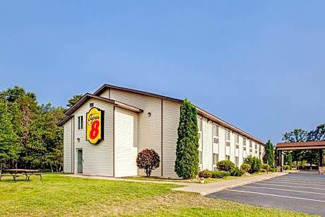 Super 8 by Wyndham Grayling