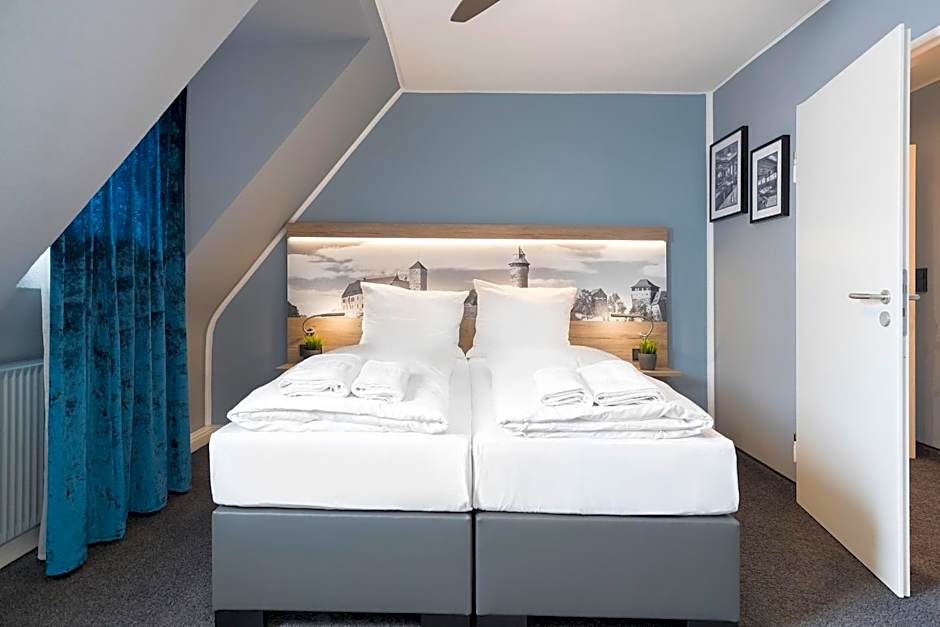 Riverview Apartments by dasPaul