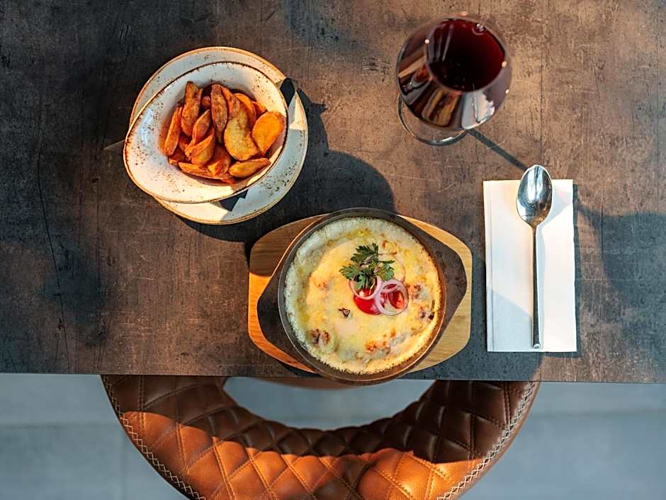 HOTEL ROYAL MOUNTAIN