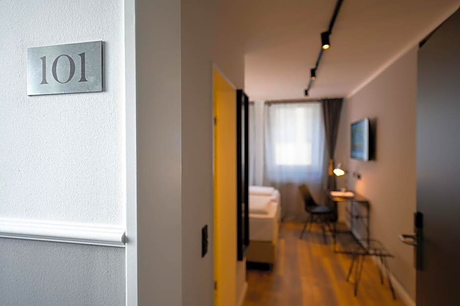 Nikii City Hotel