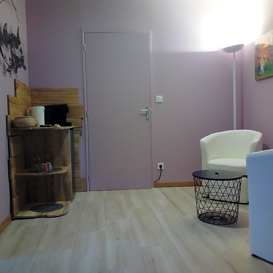 L'Anagramme, chambres, table d'hôtes et gîte pour adultes, naturistes ou non !