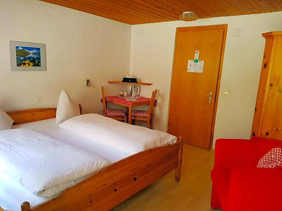Gasthof Schoenegg B&B