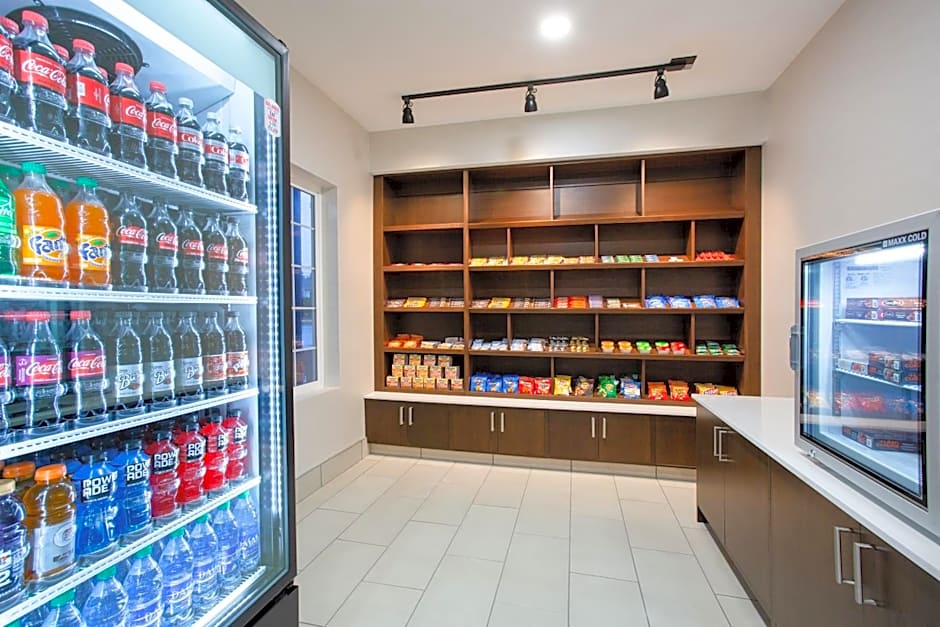 Holiday Inn Express and Suites Lincoln City By IHG