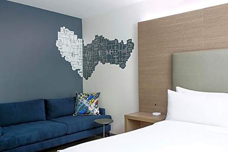 Sweet Suite, 1 Bedroom Studio Suite, 1 King, Pool view