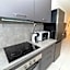 Spacious 2BR Apartment with Terrace - by HostMT