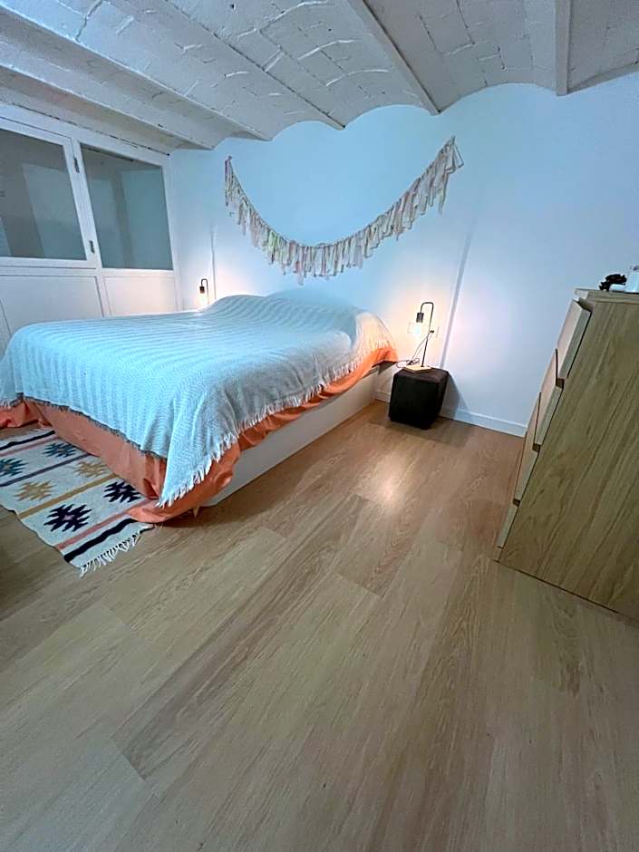 Habitacion privada en BELLO APARTAMENTO COMPARTIDO
