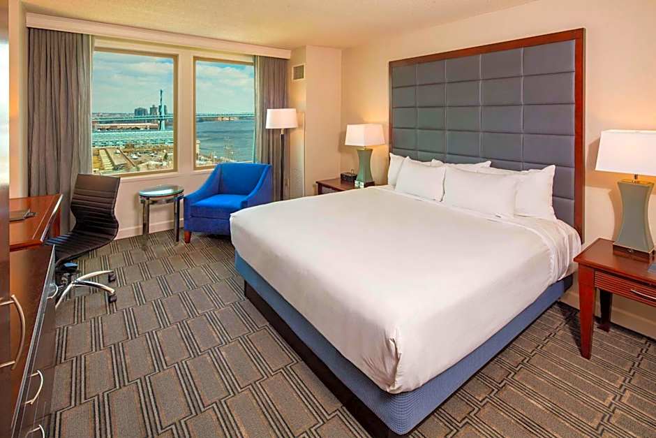 Hilton Philadelphia at Penn’s Landing