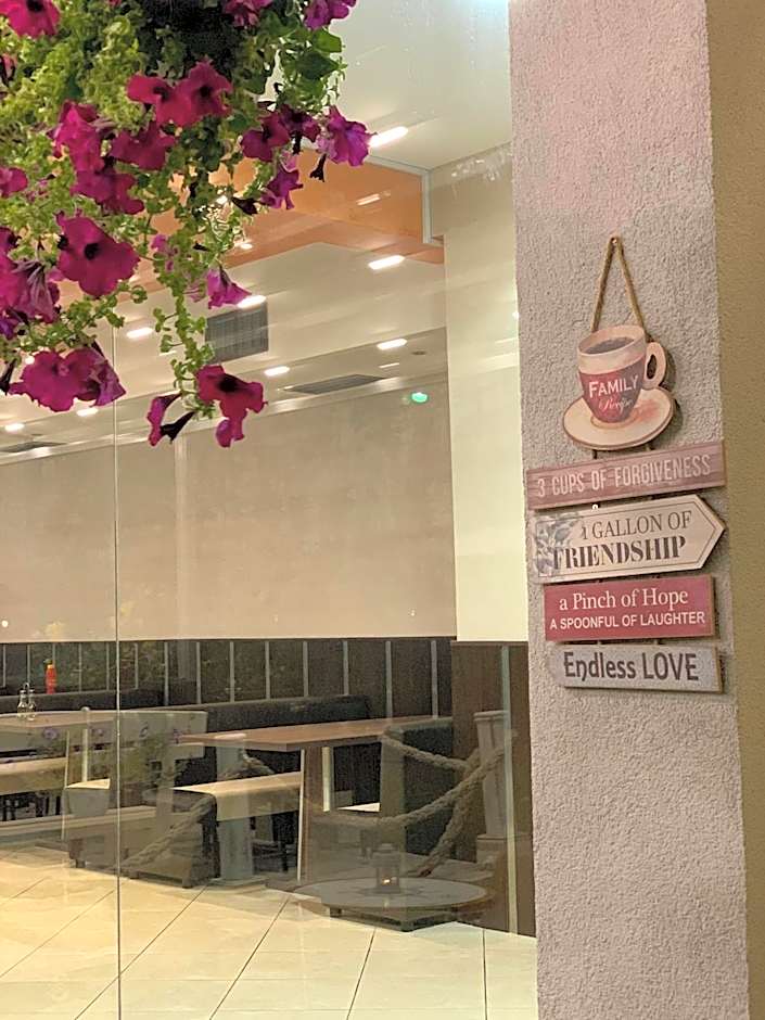Persani Hotel