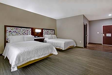 Queen Room with Two Queen Beds - Mobility and Hearing Access/Non-Smoking
