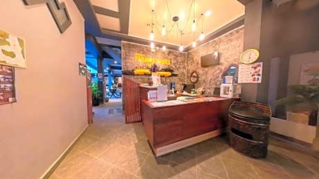 Bunk Bed in Mixed Dormitory Room