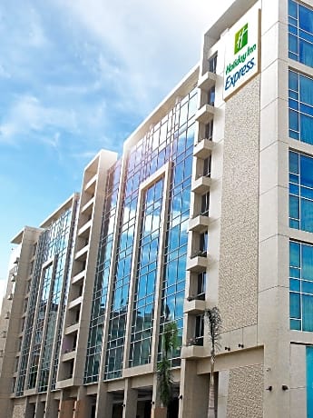 Holiday Inn Express Manila Newport City