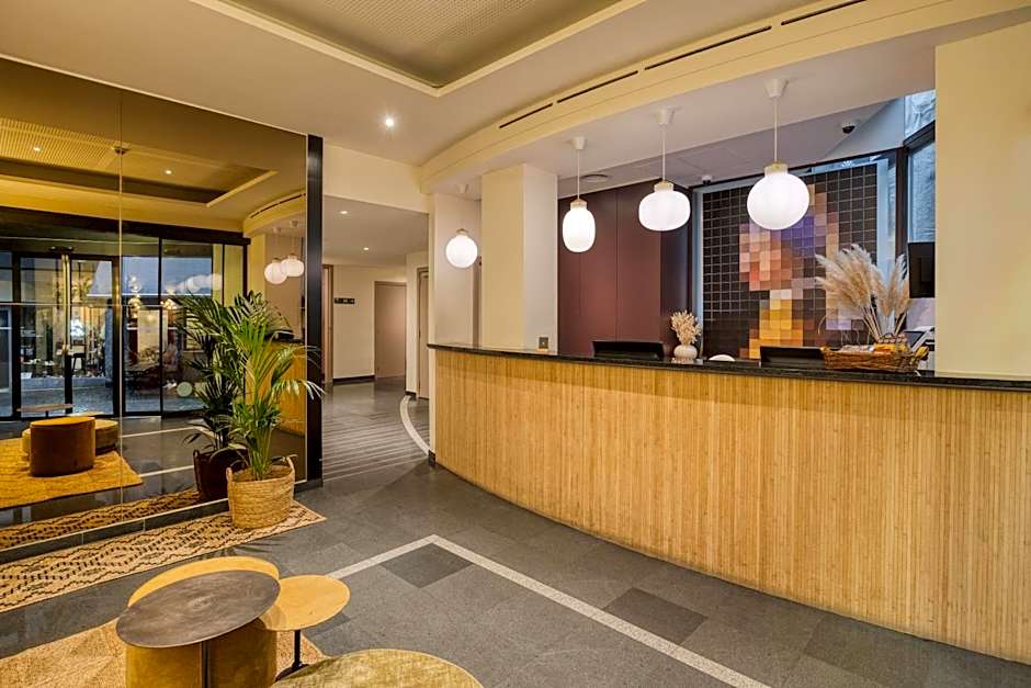 Alma Grand Place Hotel