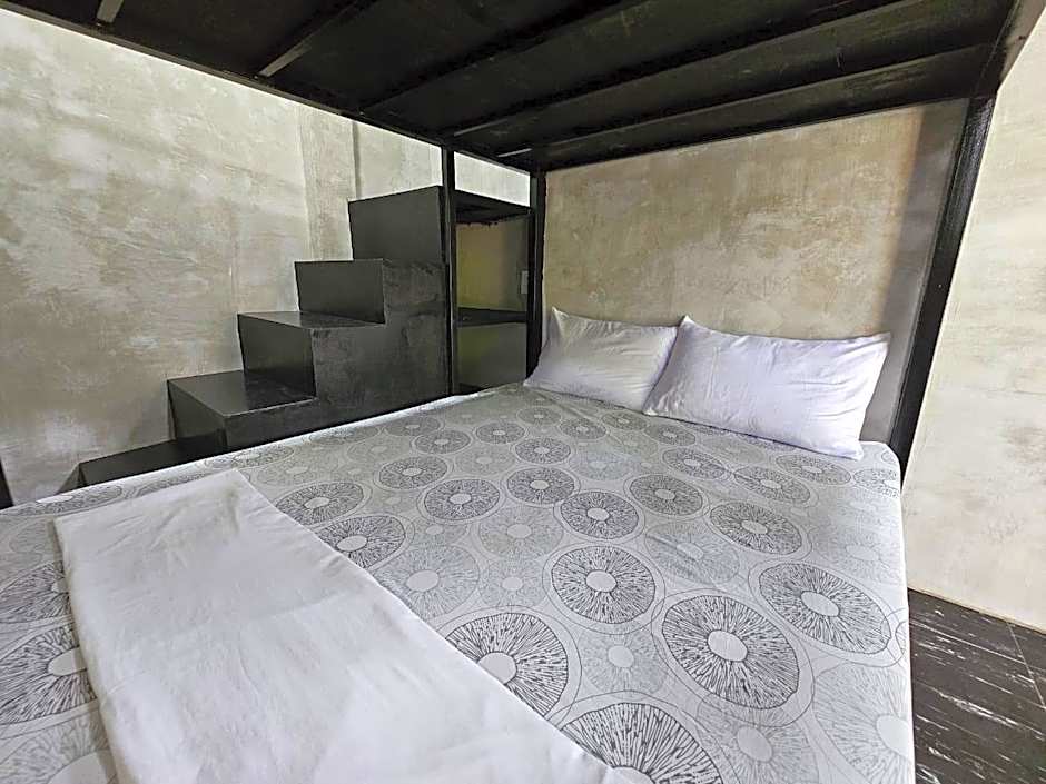 Acacia Sunset Village Inn