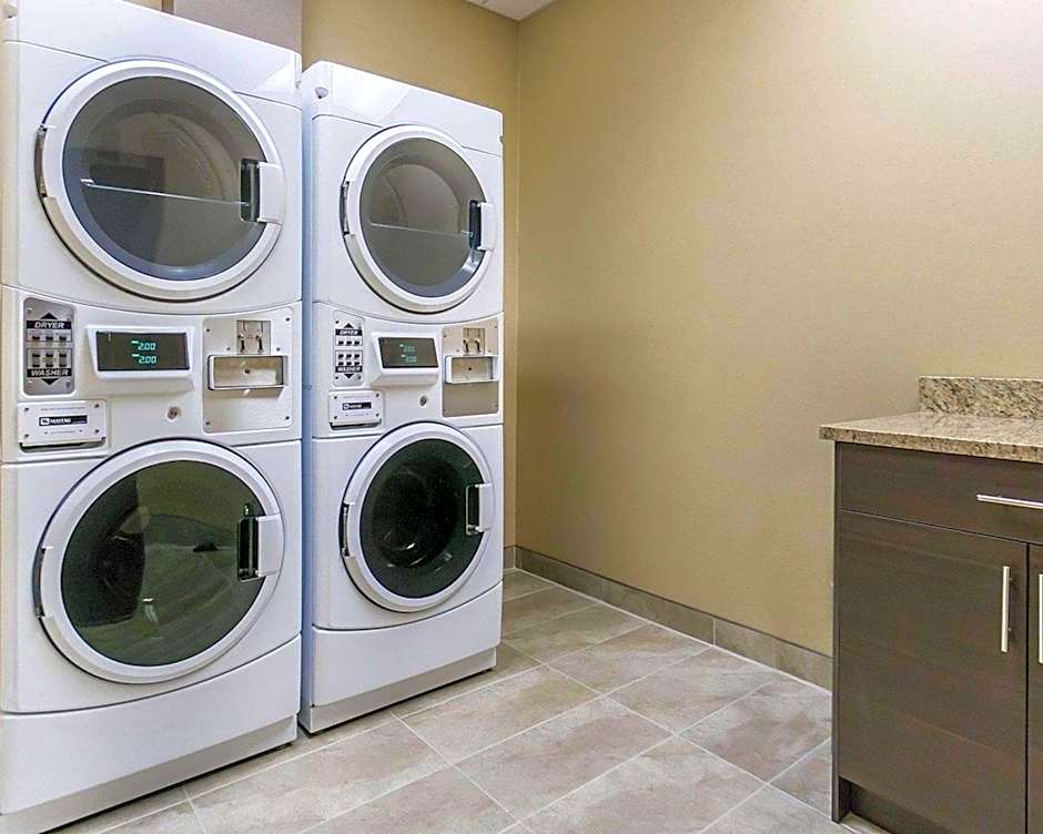 Comfort Inn & Suites Edmonton International Airport