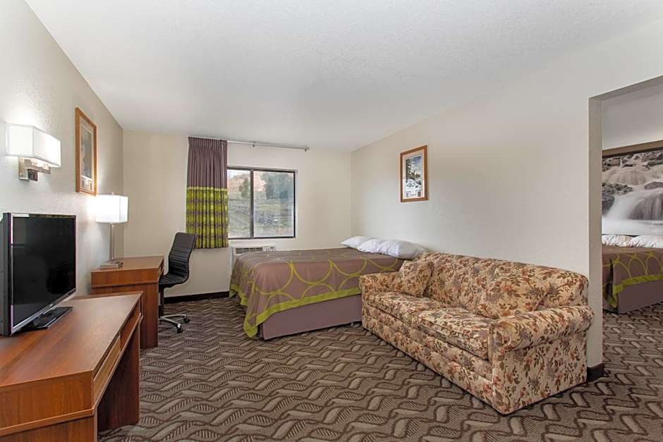 Super 8 by Wyndham Dubois