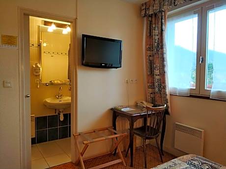 Chambre Simple-Première Classe-SDB privée avec douche