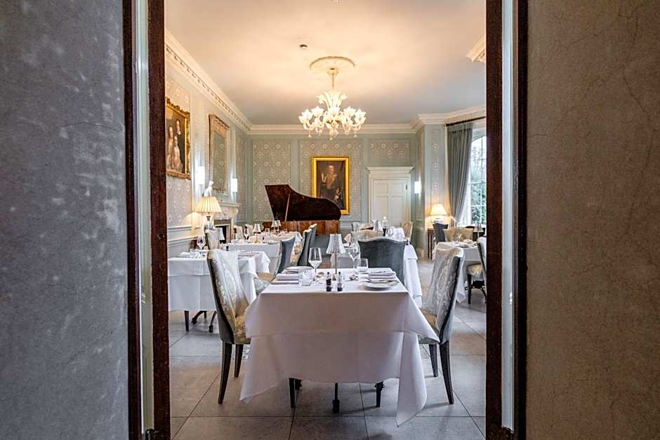 Weston Manor Hotel