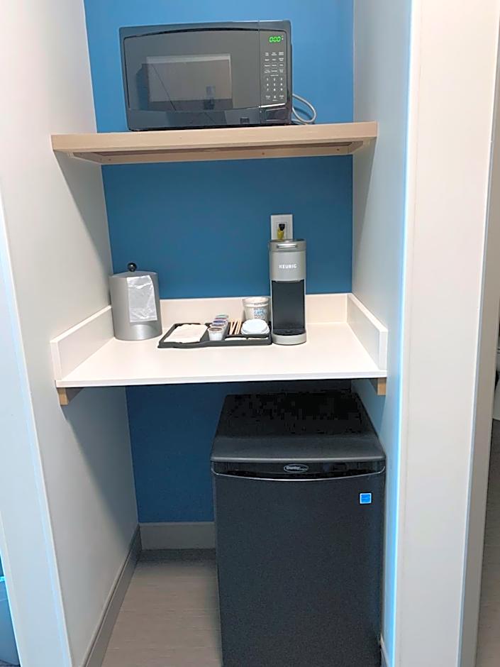 Holiday Inn Express And Suites Courtenay Comox By IHG