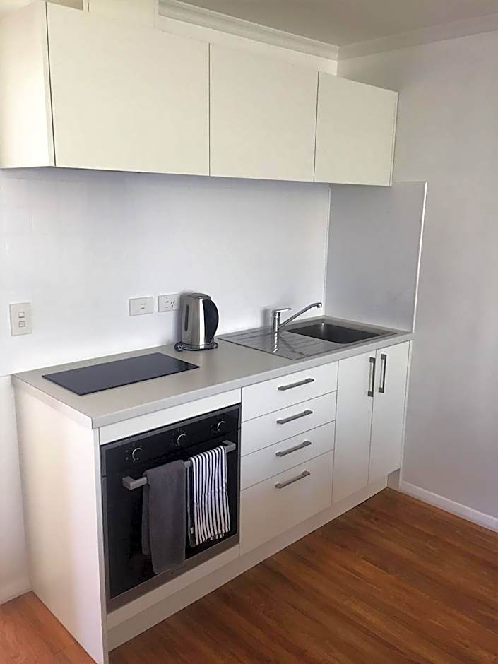 Fairway Motel & Apartments