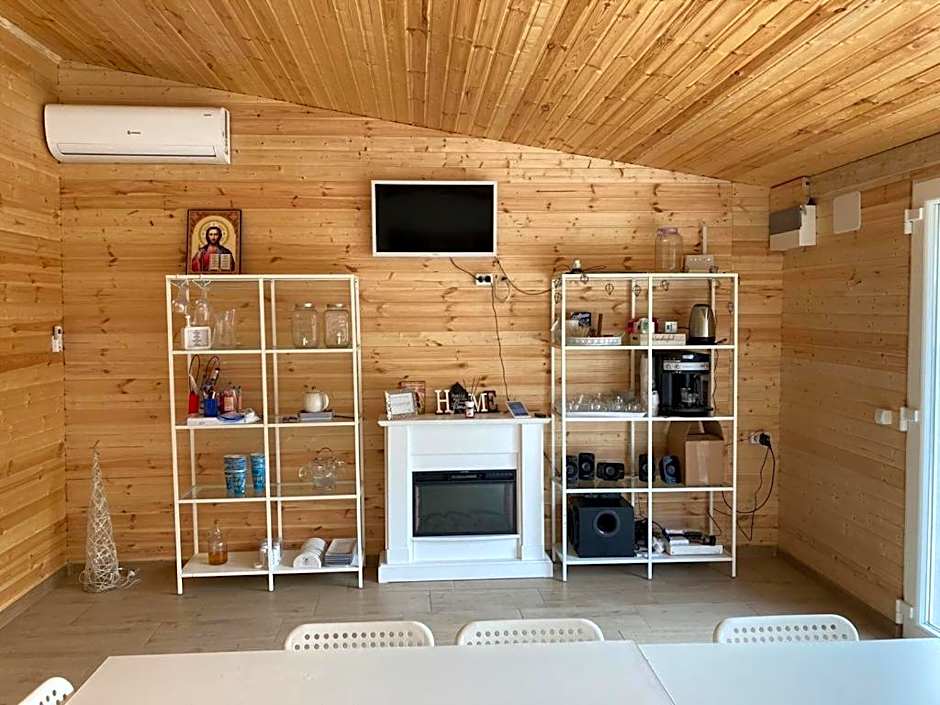 COMPLEX TURISTIC Gradina de corzi si Aventura Eselnita