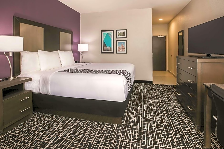 La Quinta Inn & Suites by Wyndham Dallas - Richardson