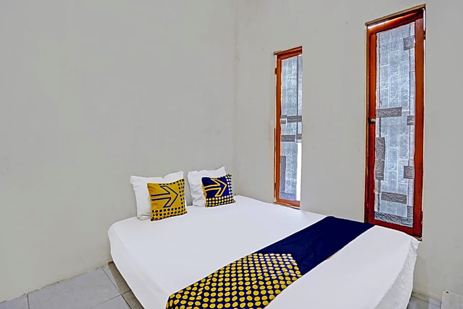 OYO LIFE 92077 Tarlo Guest House 3