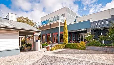 Captains at the Bay Bed & Breakfast