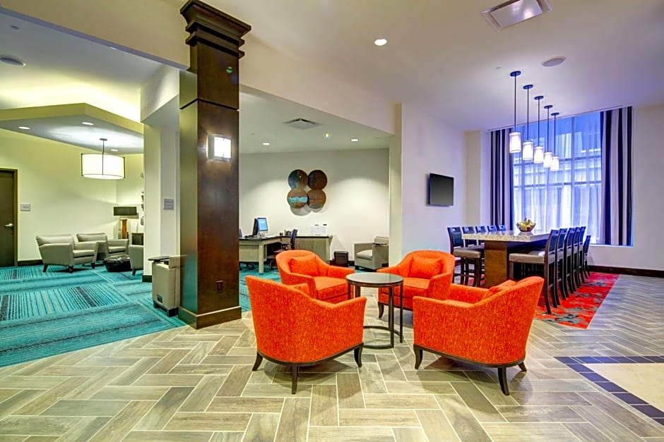 Hampton Inn By Hilton and Suites Roanoke-Downtown, VA