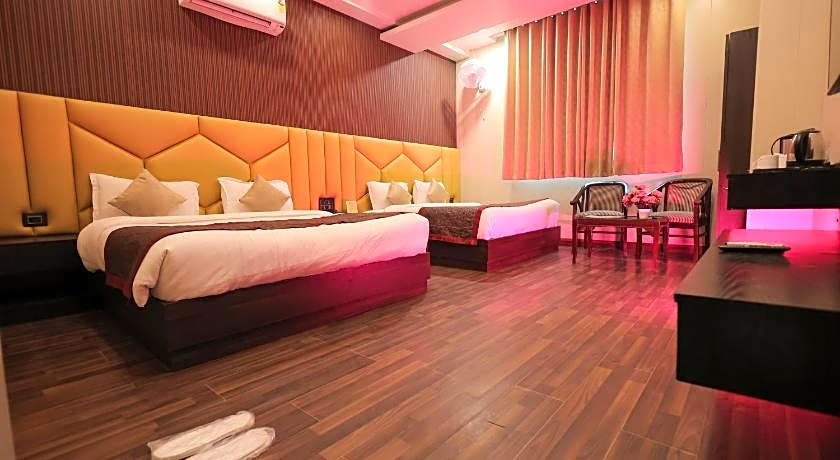 Hotel Krishnam Vrindavan – Near Banke Bihari Temple