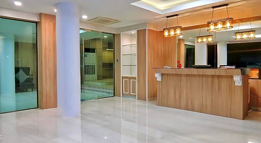 Sira Boutique - Newly renovated