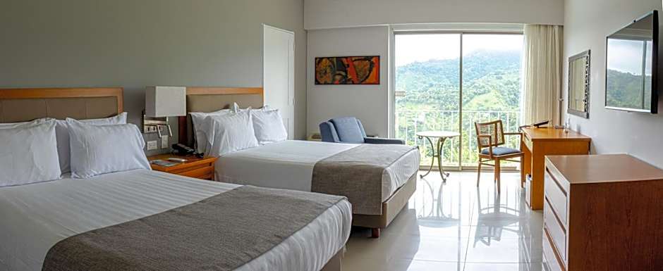 Hotel Estelar Altamira
