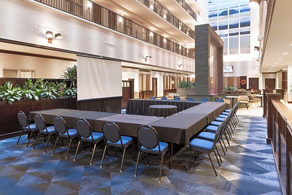 Embassy Suites By Hilton Tampa - Brandon