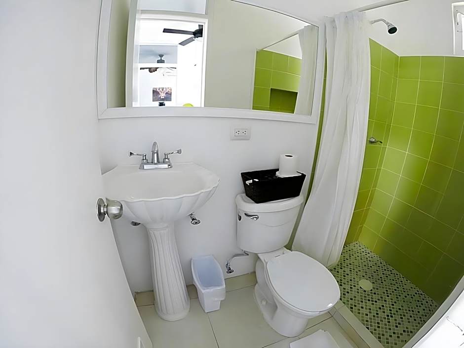 Estudios Selva y Mar by BFH