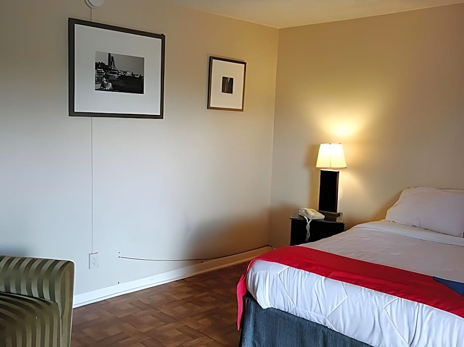 OYO Hotel Houston, TX near Medical Center NRG Stadium