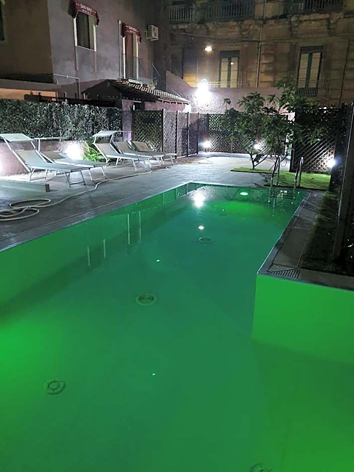 San Max Hotel
