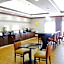 La Quinta Inn & Suites by Wyndham Tupelo