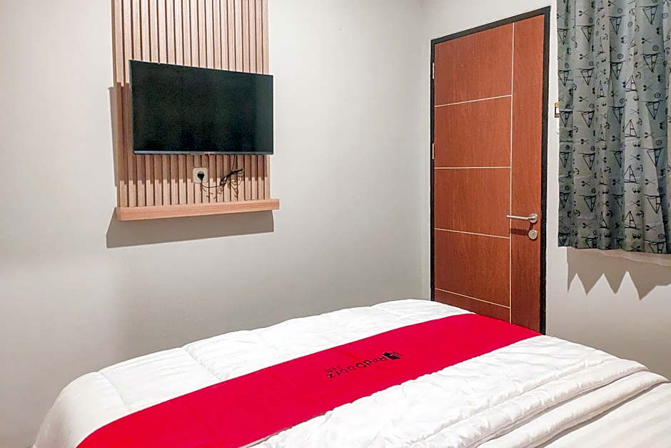 RedDoorz Syariah near Ponpes Hidayatullah Samarinda